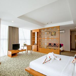 Suite City View